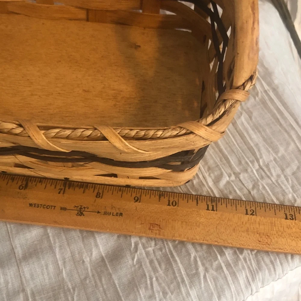 Vintage thick wicker bread basket catch all storage basket bin tan & blue